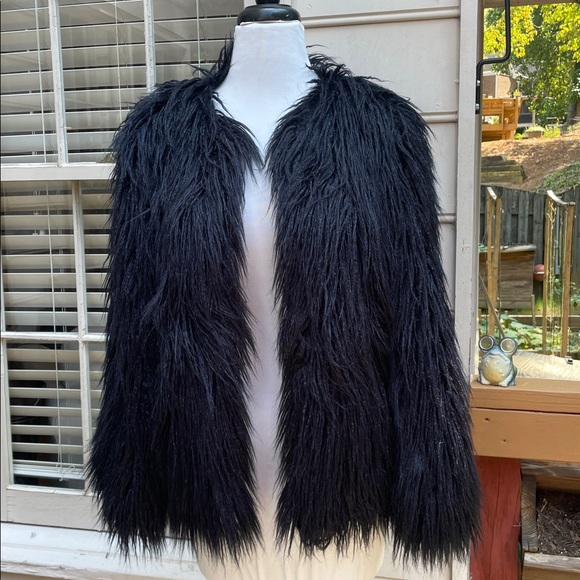 EUC- Zara Black  Mongolian Faux Fur Jacket Size S - Picture 1 of 12